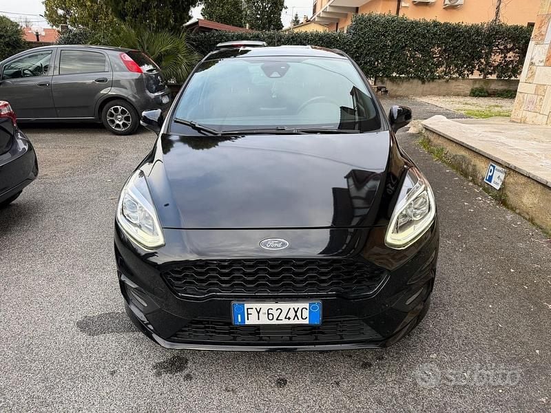 Usata Ford Fiesta ST-Line 101 CV (74 kW) 2019 Nero Utilitaria