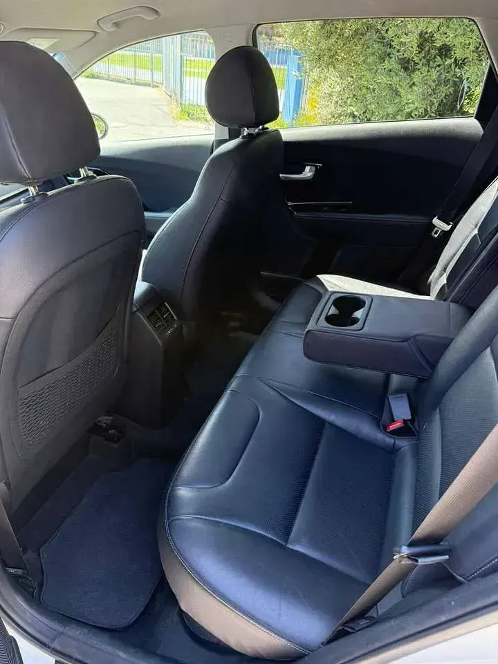 Usata Kia Niro Style 105 CV (77 kW) 2017 Bianco SUV