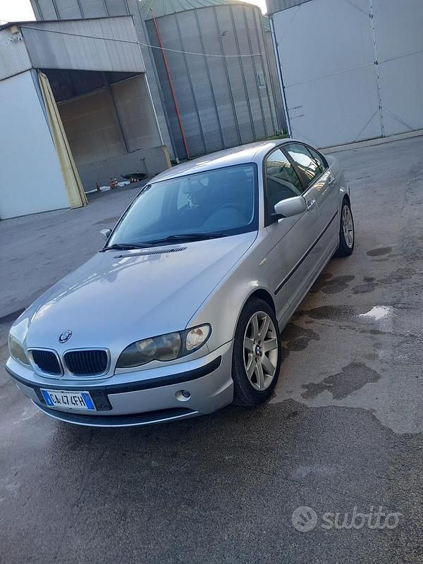 Grigio Usata 2002 BMW 2002 Tre volumi | 3000 € - Immagine 1/4