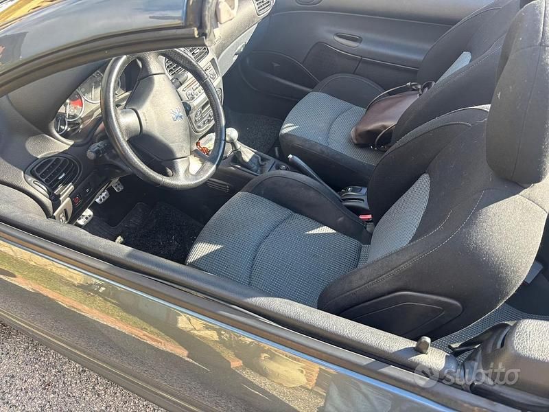Usata Peugeot 206 2004 Grigio Cabrio