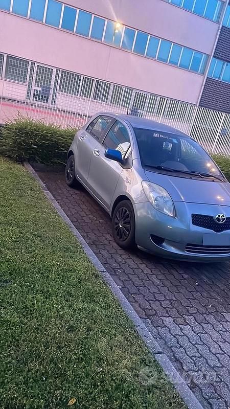 Usata Toyota Yaris 87 CV (63 kW) 2006 Berlina