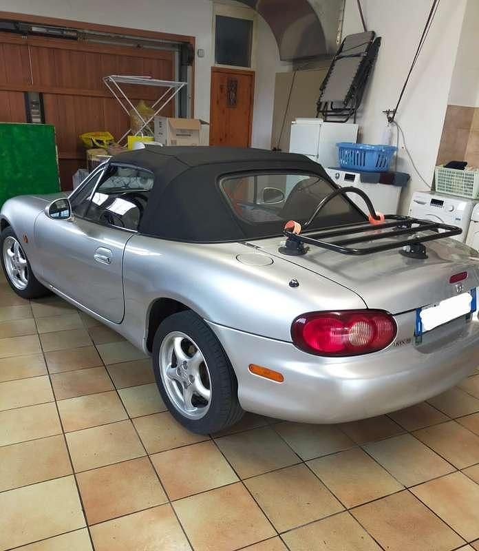Usata Mazda MX5 110 CV (80 kW) 2003 Cabrio