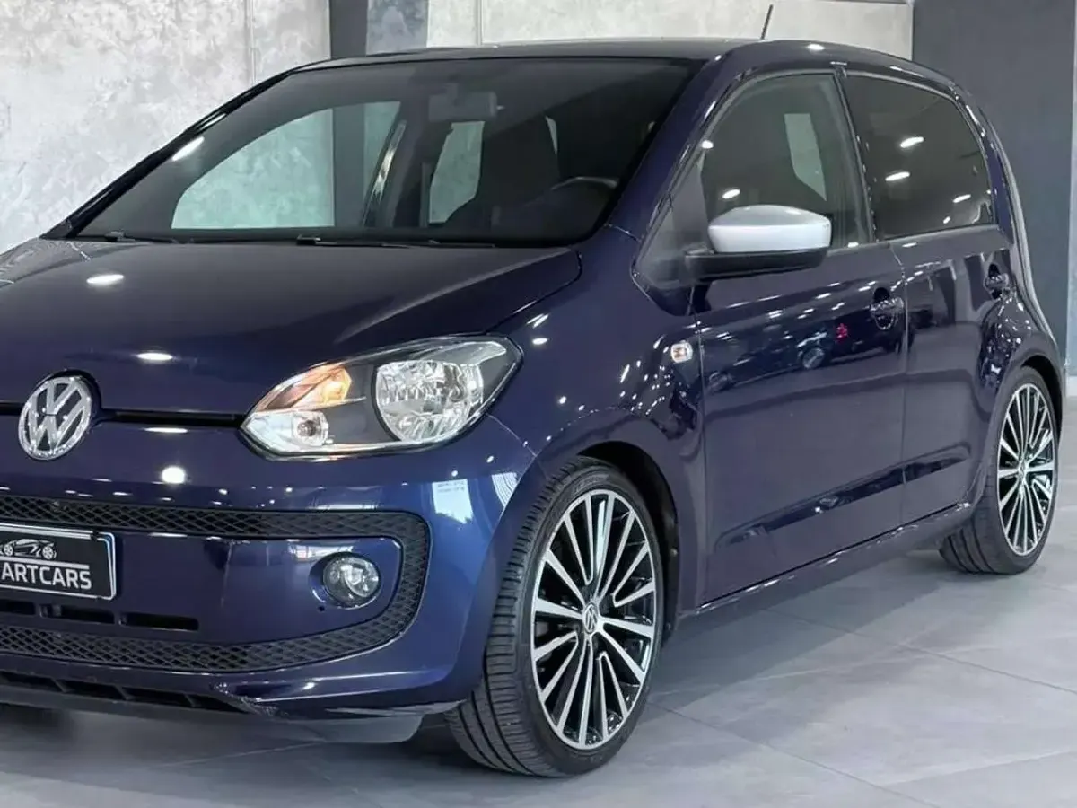 Usata VW up! CLUB 60 CV (44 kW) 2015 Blu/azzurro Utilitaria