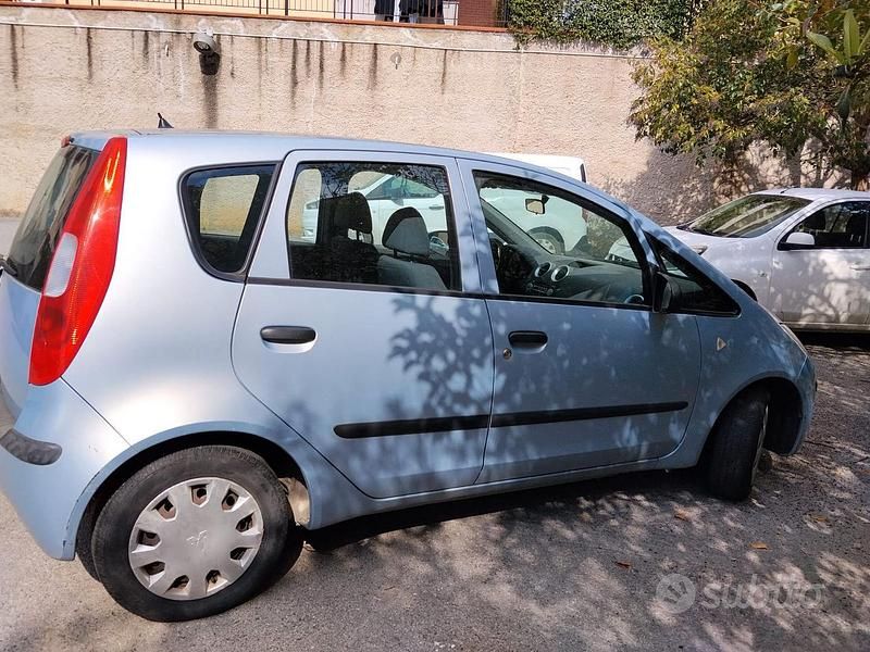 Usata Mitsubishi Colt 2007 Grigio Berlina