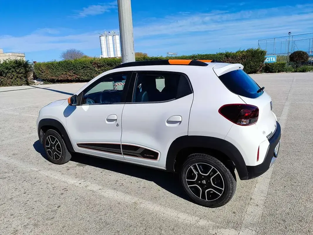 Occasion Dacia Spring Comfort Plus 19 kW (26 ch) 2023 Citadine