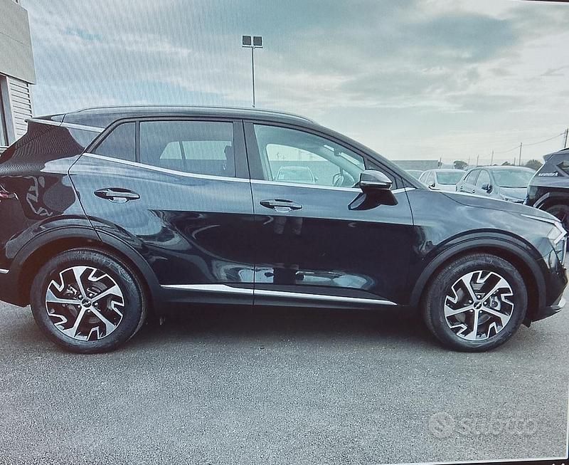 Usata Kia Sportage Style 132 CV (97 kW) 2022 Nero SUV