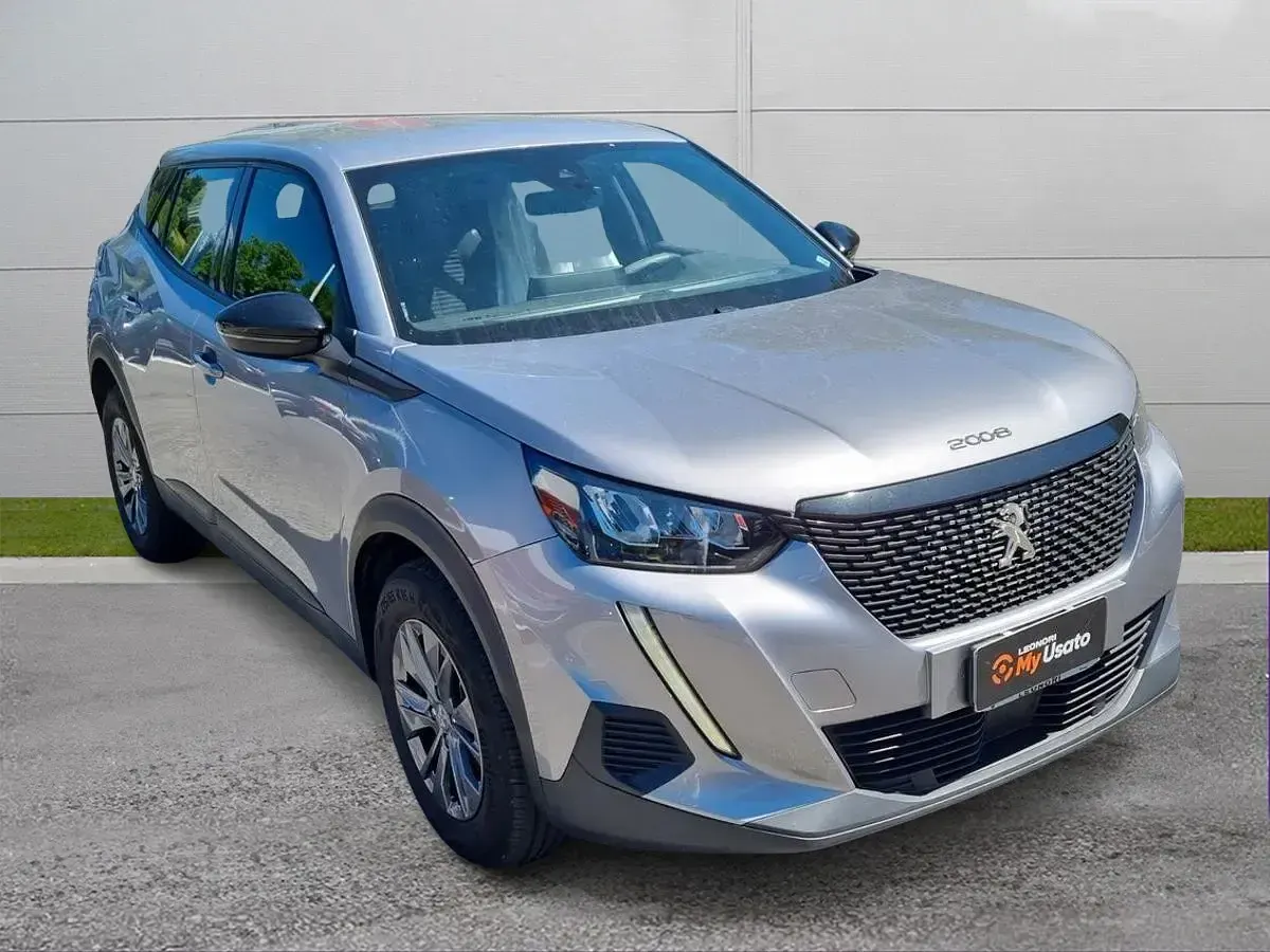 Usata Peugeot 2008 Active 100 CV (73 kW) 2023 SUV