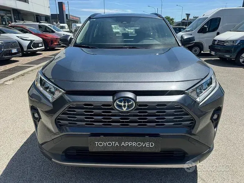 Usata Toyota RAV4 Hybrid Active 218 CV (160 kW) 2022 Other SUV