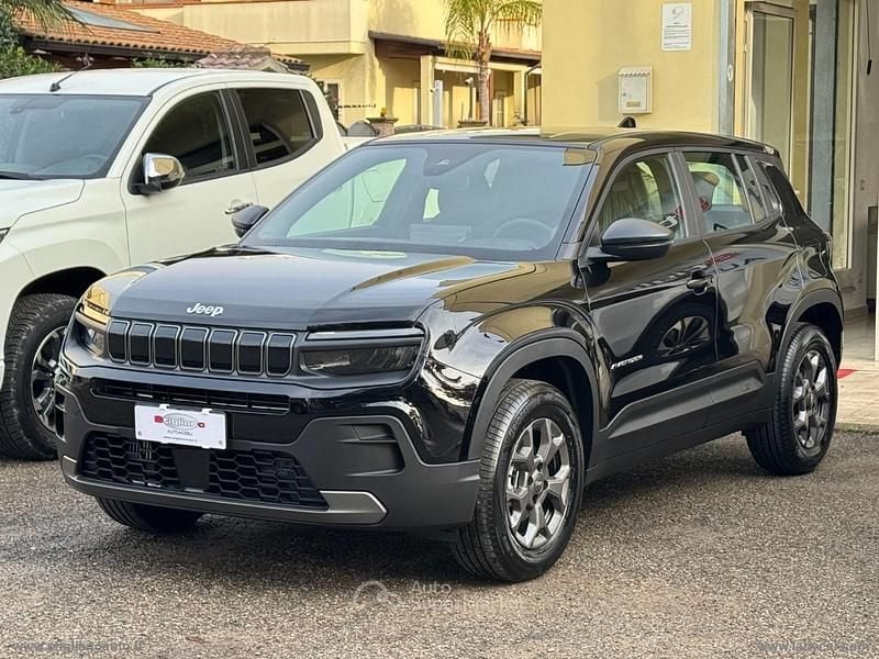 Nuova Jeep Avenger Longitude 101 CV (74 kW) 2025 Nero SUV
