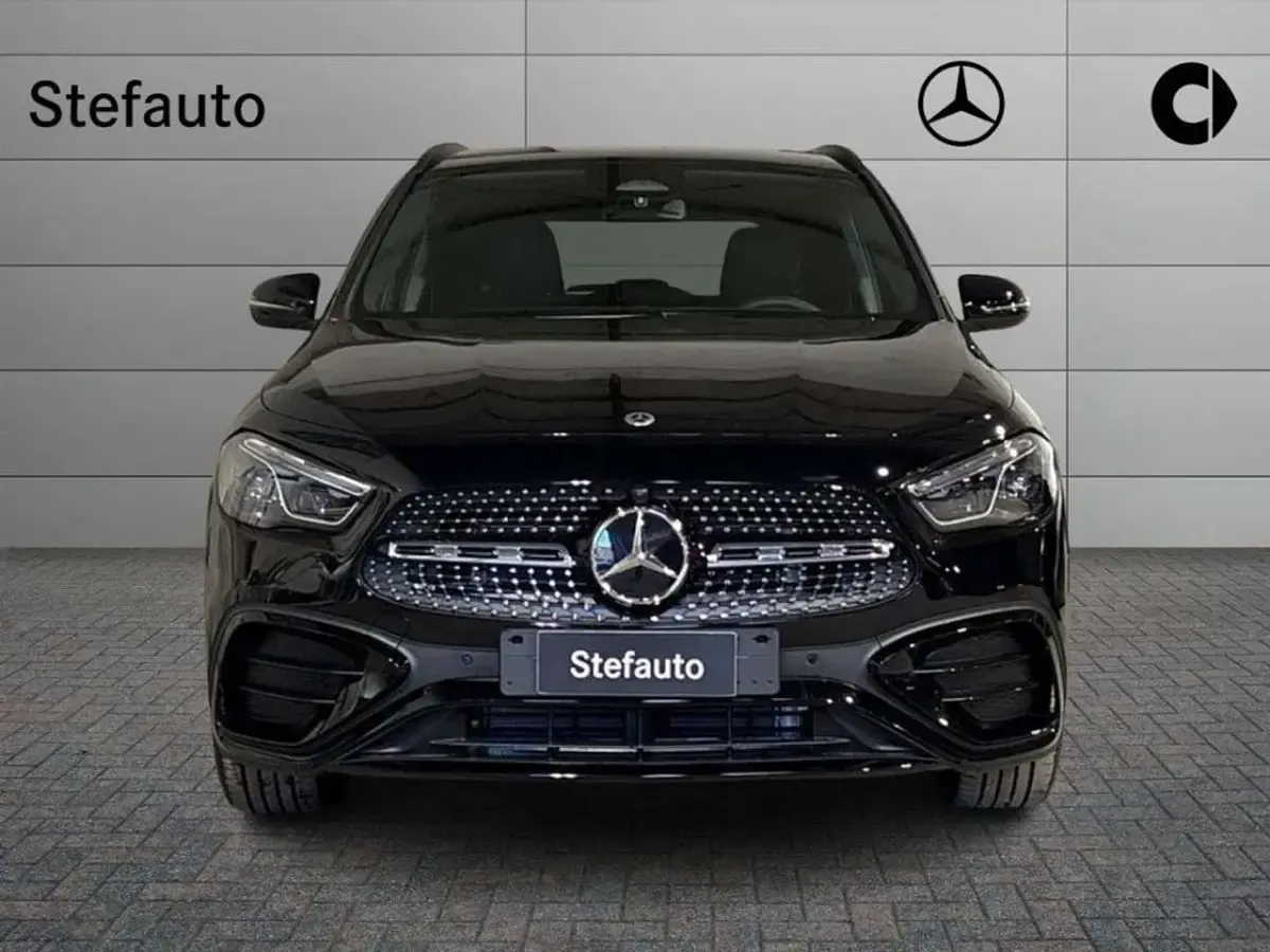 Nuova Mercedes GLA200 Advanced Plus 150 CV (110 kW) 2026 Nero notte SUV