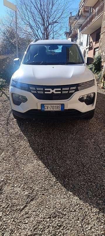 Begagnad Dacia Spring Essentiel 19 kW (26 HK) 2024 Halvkombi