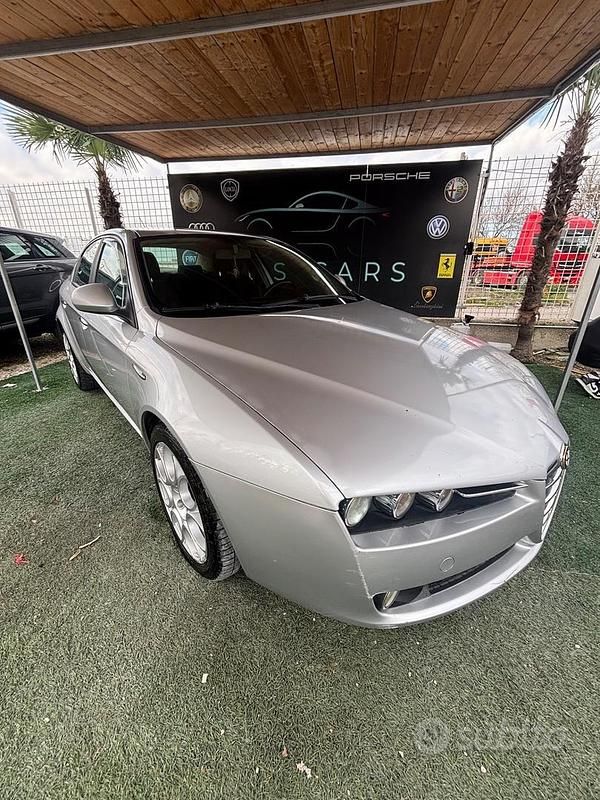 Usata Alfa Romeo 159 Exclusive 150 CV (110 kW) 2007 Grigio Berlina