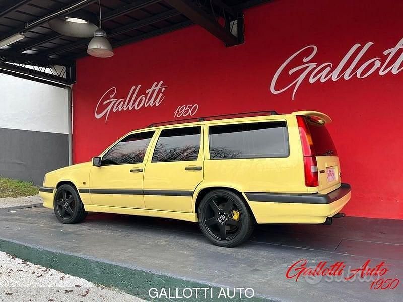 Usata Volvo 850 226 CV (166 kW) 1994 Giallo Station wagon