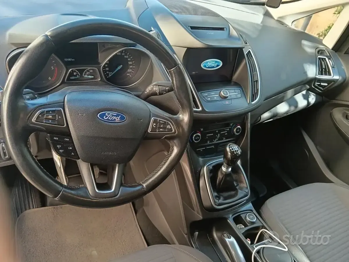 Begagnad Ford C-MAX Titanium 120 HK (88 kW) 2018 Grå Minibuss