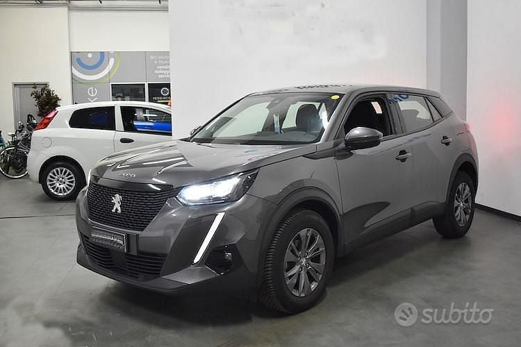Usata Peugeot 2008 Active 131 CV (96 kW) 2020 Grigio SUV