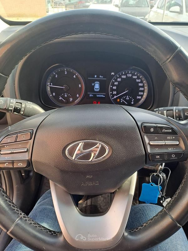 Usata Hyundai Kona 116 CV (85 kW) 2019 Gray SUV