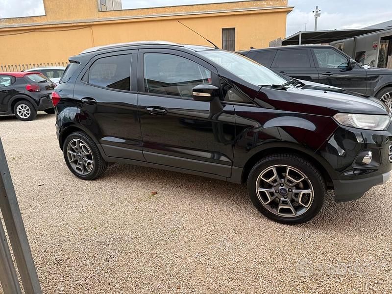 Usata Ford Ecosport Titanium 95 CV (69 kW) 2016 Nero SUV