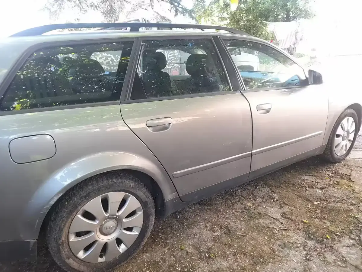 Usata Audi A4 130 CV (95 kW) 2002 Grigio Station wagon