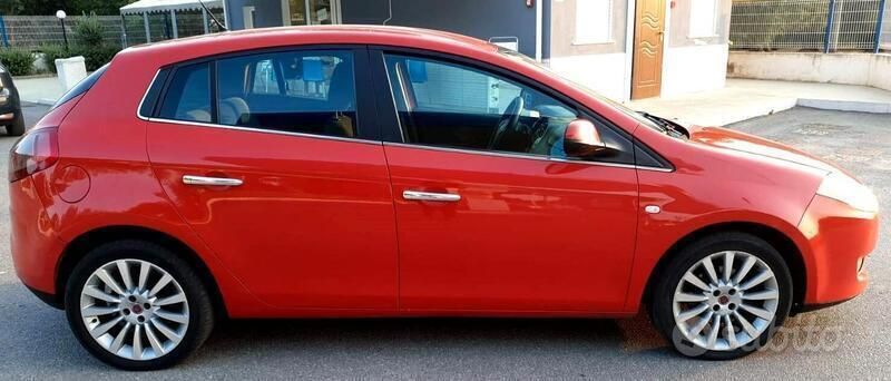 Usata Fiat Bravo Active 120 CV (88 kW) 2008 Rosso Utilitaria