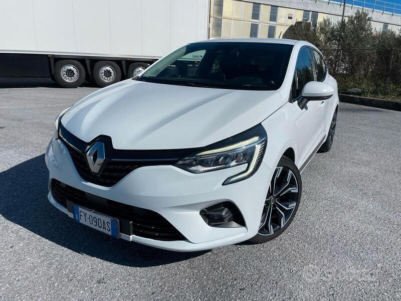 Bianco Usata 2020 Renault Clio V Initiale Paris Tre volumi | 12.990 € (Cara) - Immagine 1/4