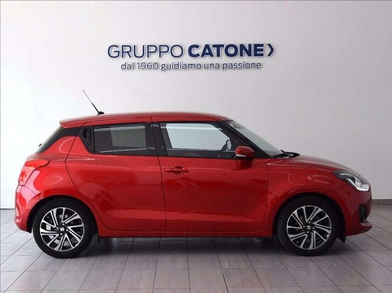 Usata Suzuki Swift Cool 83 CV (61 kW) 2024 Rosso Utilitaria