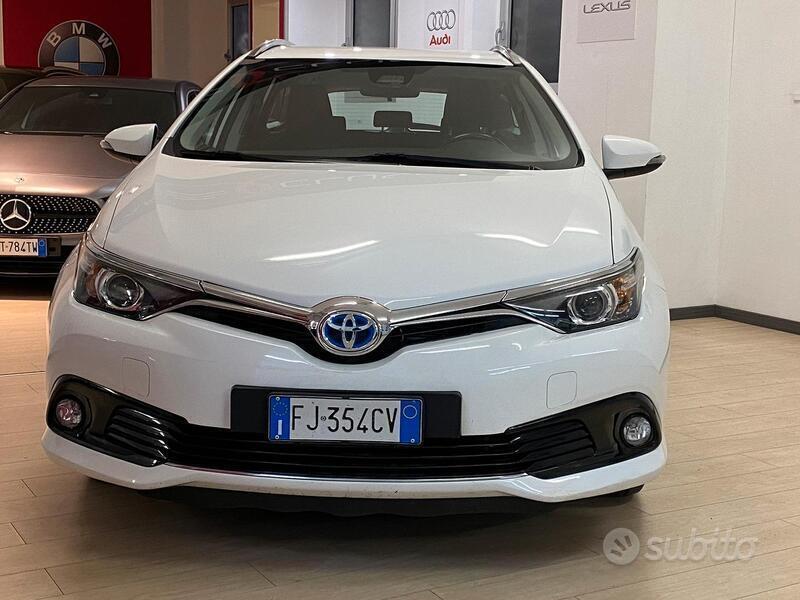 Usato 2017 Toyota Auris Hybrid 1.8 El_Hybrid 99 CV (14.900 €)