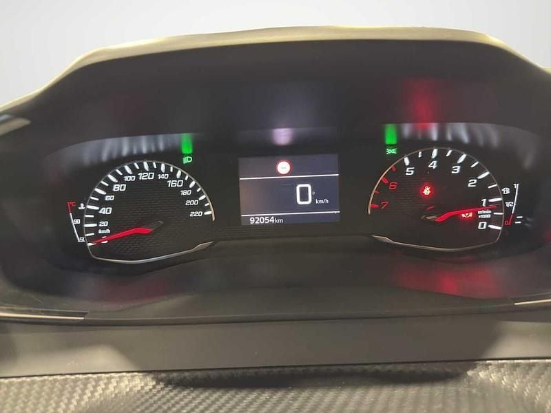 Usata Peugeot 2008 Active 110 CV (80 kW) 2022 Rosso SUV