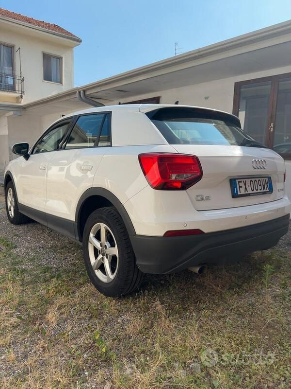 Usata Audi Q2 Business 116 CV (85 kW) 2019 Bianco SUV