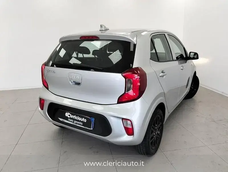 Usata Kia Picanto Urban 67 CV (49 kW) 2024 Argento Utilitaria