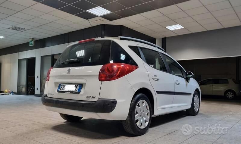 Usata Peugeot 207 75 CV (55 kW) 2010 Bianco Station wagon