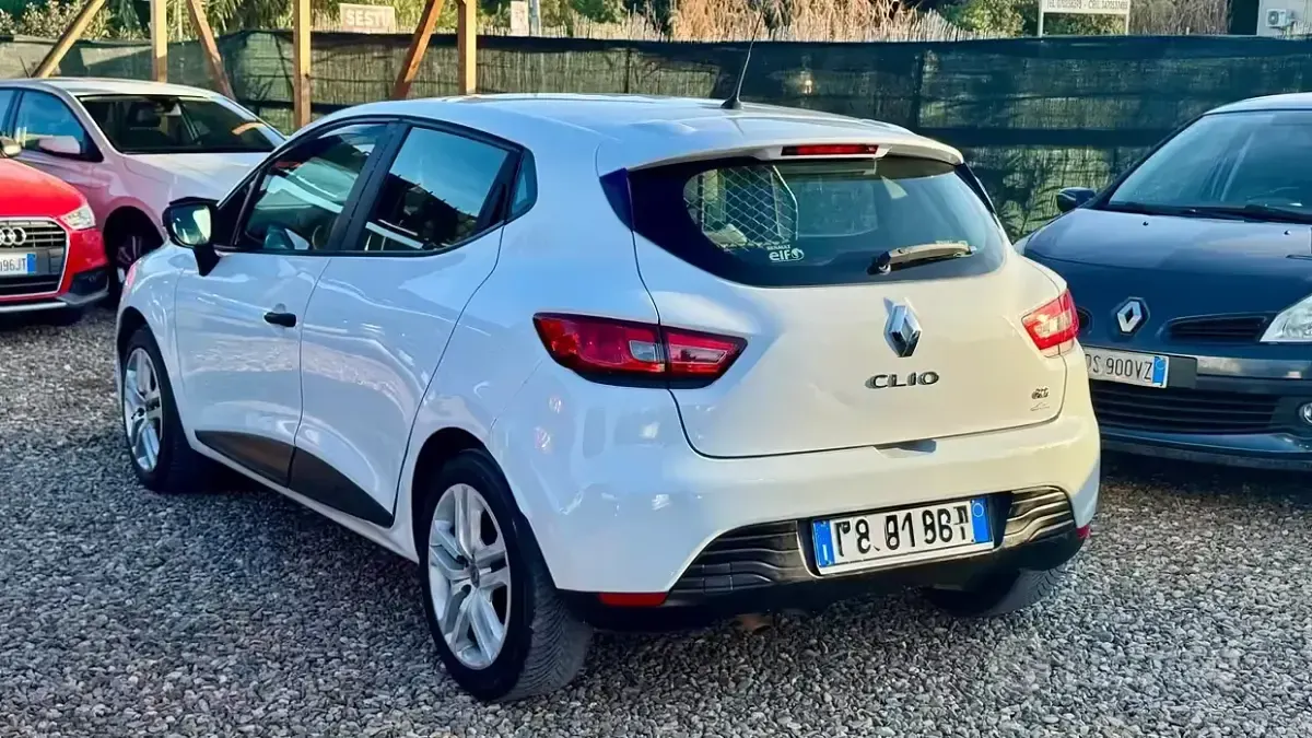 Usata Renault Clio IV 75 CV (55 kW) 2015 Bianco Furgone