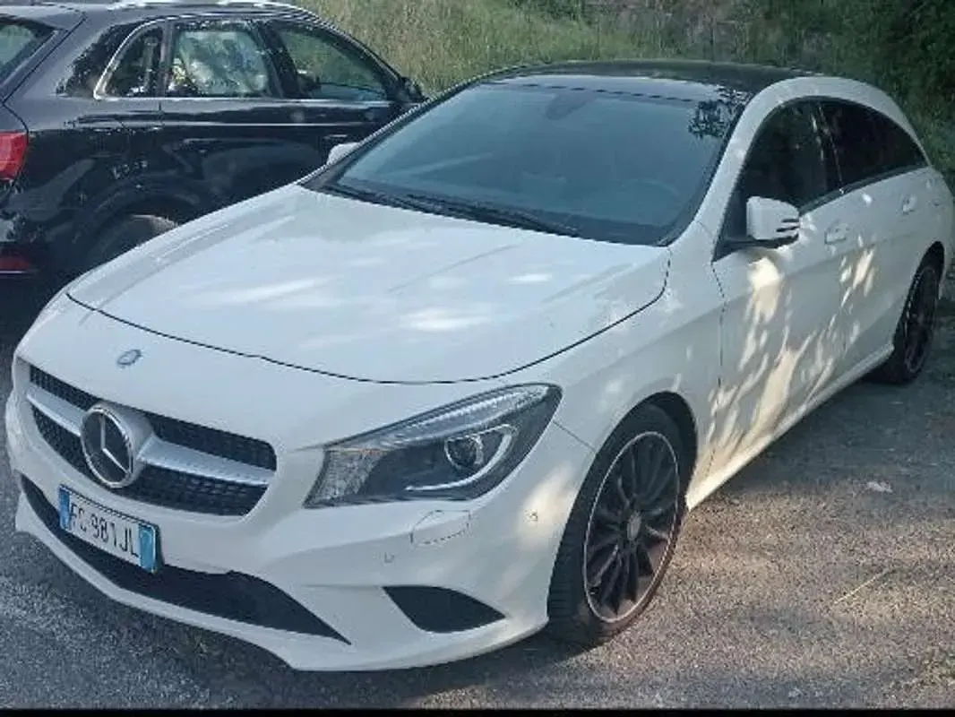 Usata Mercedes CLA200 Premium 150 CV (110 kW) 2016 Bianco Coupé