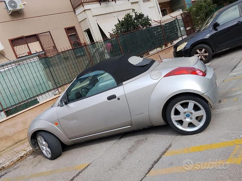 Usata Ford Ka 95 CV (69 kW) 2004 Grigio Utilitaria