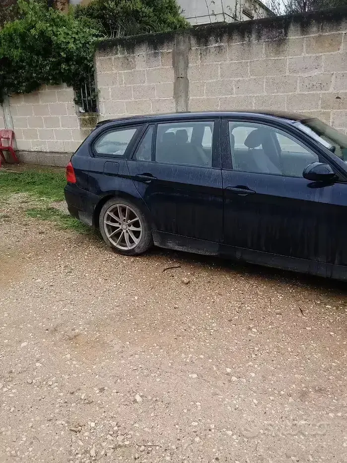 Usata BMW 320 177 CV (130 kW) 2007 Blu Station wagon