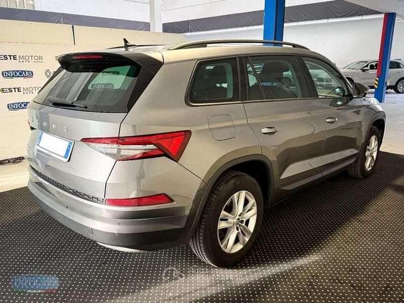 Begagnad Skoda Kodiaq Executive 150 HK (110 kW) 2023 Grå SUV