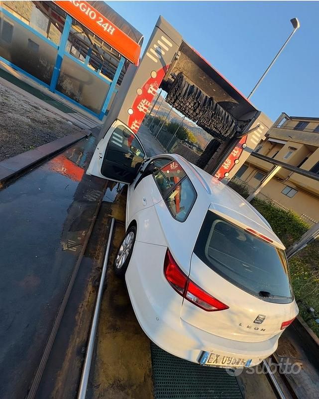 Gebraucht Seat Leon 105 PS (77 kW) 2015 Weiß Kombi