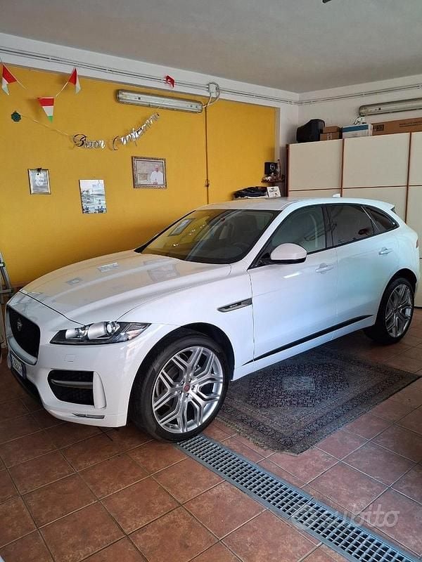 Usata 2019 Jaguar F-Pace SUV | 27.000 € (Molto cara) - Immagine 1/4