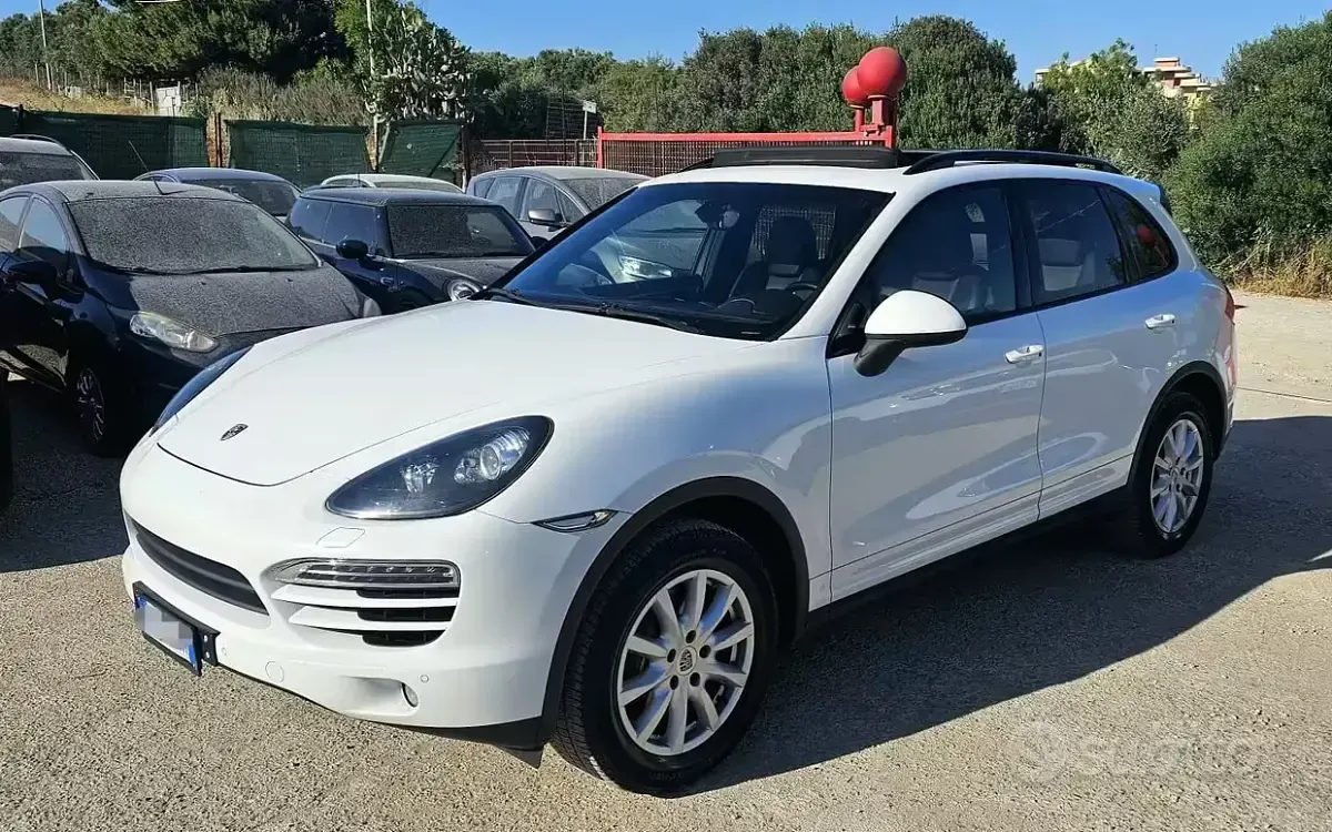 Usata Porsche Cayenne 245 CV (180 kW) 2012 Bianco SUV