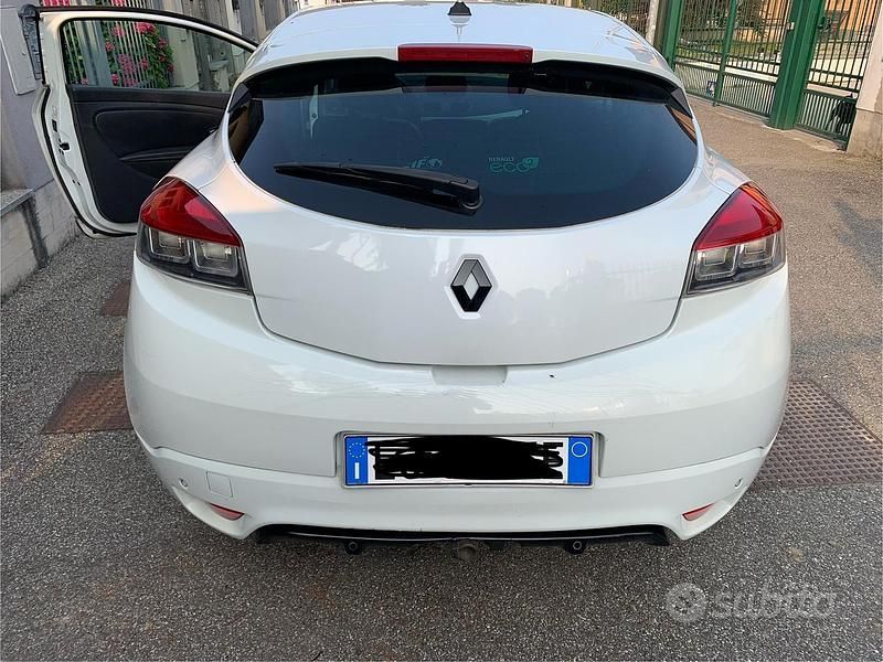 Usata Renault Mégane Coupé 130 CV (95 kW) 2011 Bianco Coupé