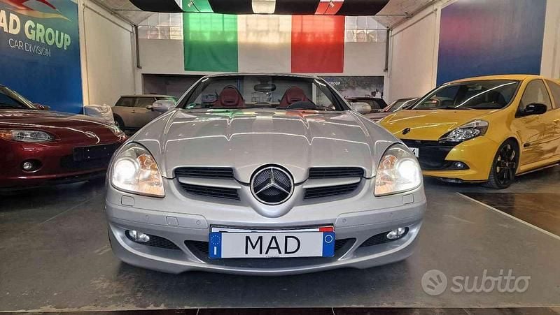 Usata Mercedes SLK350 272 CV (200 kW) 2006 Grigio Cabrio
