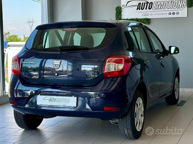 Usata Dacia Sandero 90 CV (66 kW) 2016 Blu Berlina