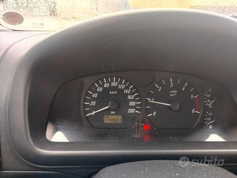 Usata Opel Agila 2003 Grigio Monovolume