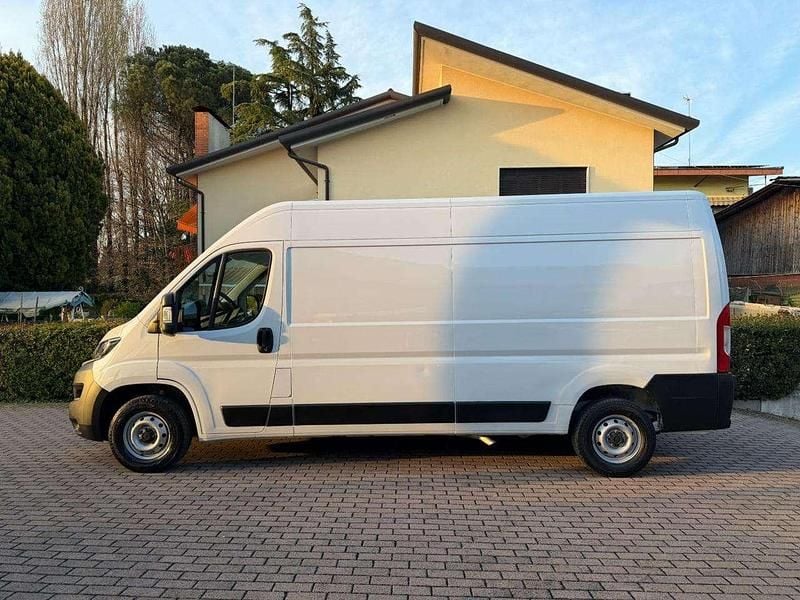 Usata Fiat Ducato 140 CV (102 kW) 2023 Bianco Furgone
