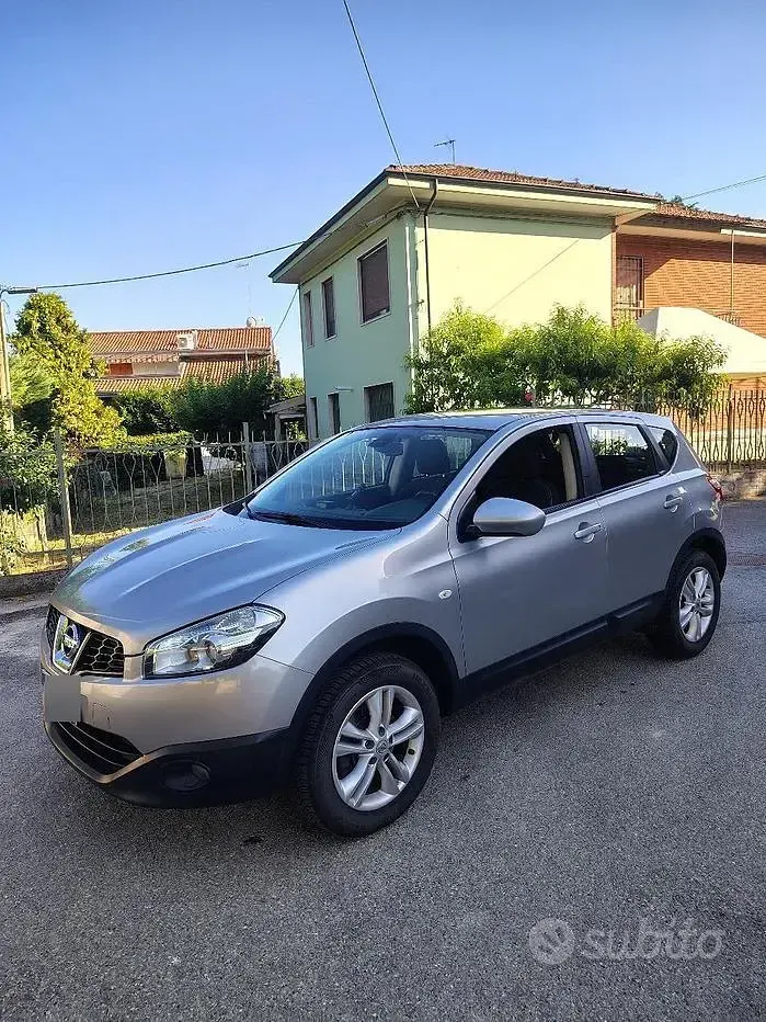 Usata Nissan Qashqai 106 CV (77 kW) 2010 Grigio SUV