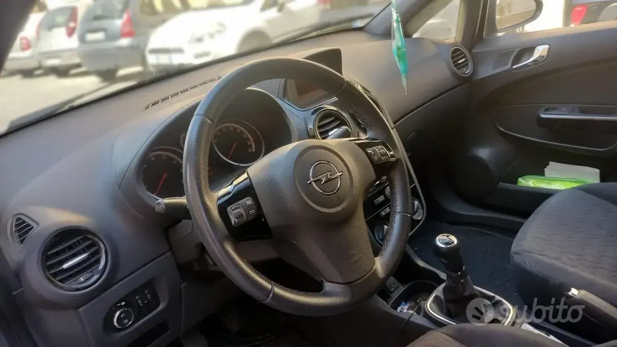 Usata Opel Corsa 86 CV (63 kW) 2014 Grigio Utilitaria