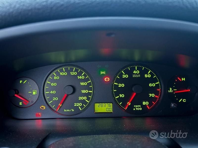 Usata Fiat Brava 82 CV (60 kW) 2000 Rosso Utilitaria