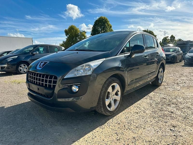 Usata 2012 Peugeot 3008 Station wagon | 5500 € (Buon prezzo) - Immagine 1/4
