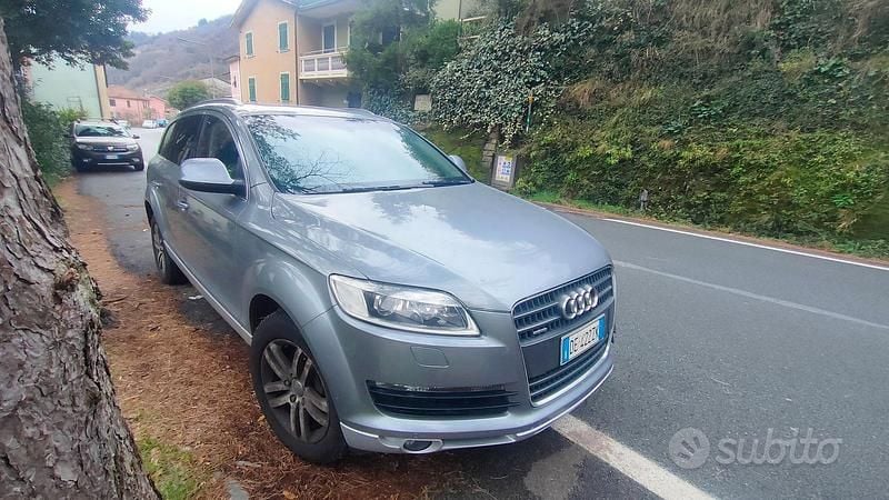 Usata Audi Q7 232 CV (170 kW) 2006 Grigio SUV