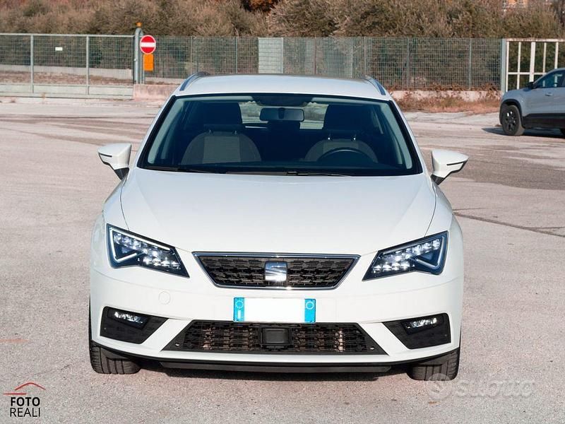 Usata Seat Leon ST Style 131 CV (96 kW) 2020 Bianco Station wagon