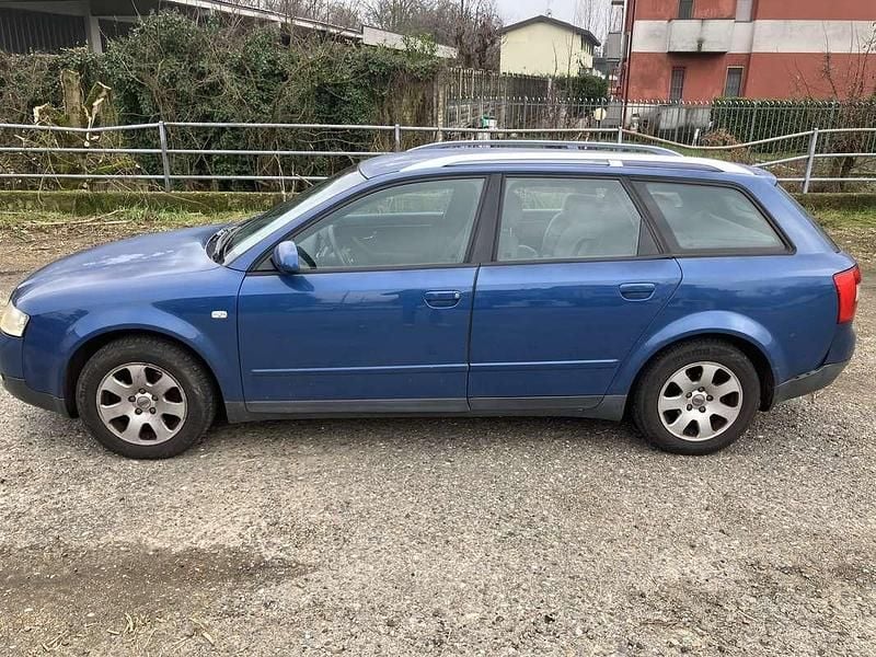 Usata Audi A4 131 CV (96 kW) 2003 Blu/azzurro Station wagon